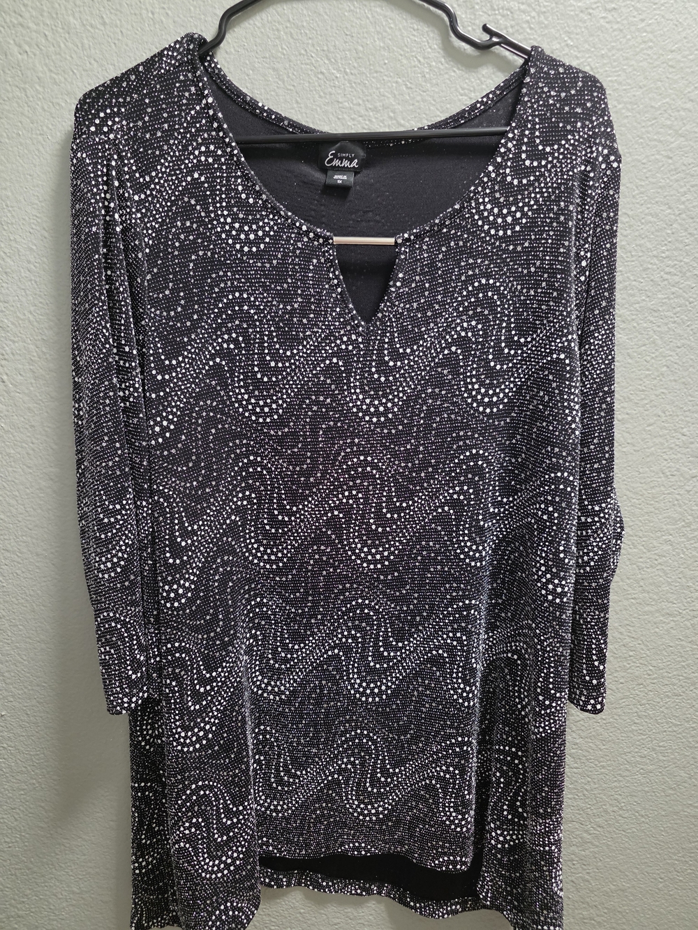 Simply Emma Black & White Dotted Wave Tunic
